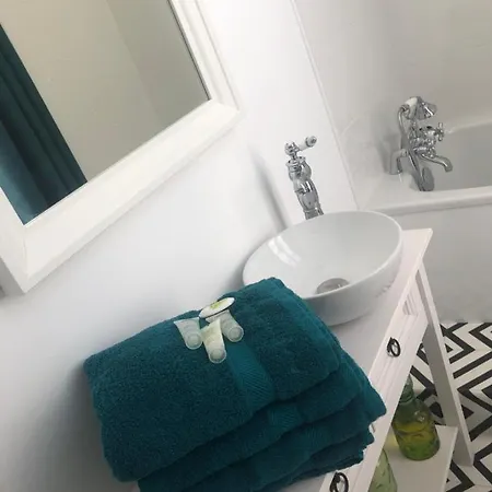 Aux Remparts De Montreuil 3*