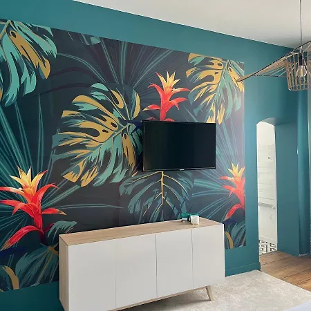 Bed & Breakfast Aux Remparts De Montreuil *