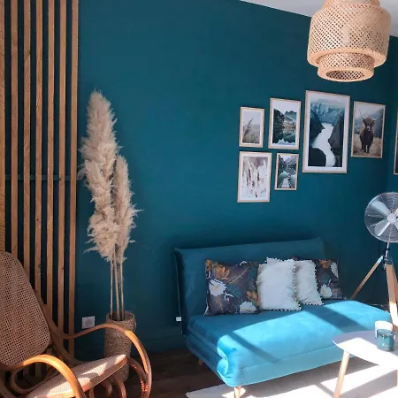 Aux Remparts De Montreuil Bed & Breakfast