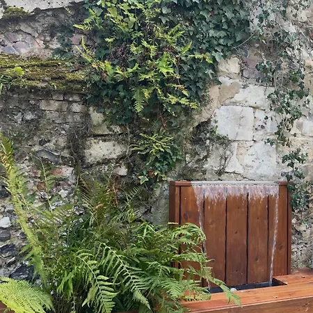 Aux Remparts De Montreuil