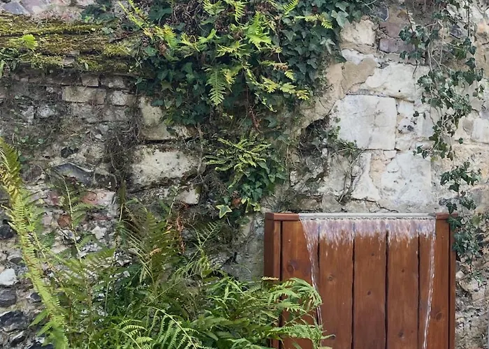 Aux Remparts De Montreuil